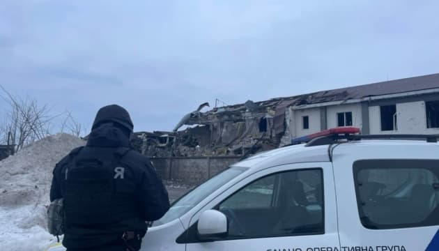 Russian troops struck Zaporizhzhia in the morning, damaging an educational institution