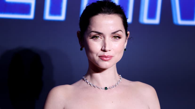 Ana De Armas & Keanu Reeves' Can’t-Miss R-Rated Thriller Is Set To Take Over New Streaming Home Next Month