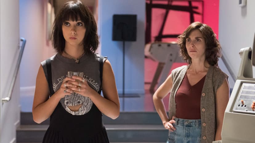 6 Years Later, Netflix Cancelling This 3-Part Comedy Series Has Aged Terribly