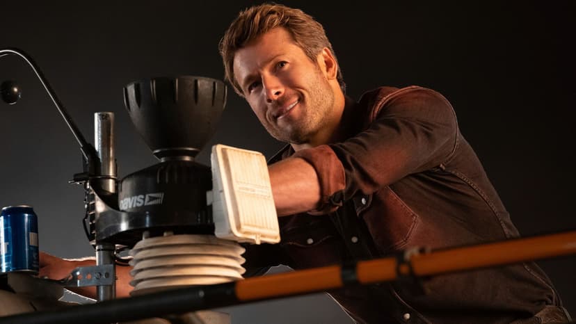 Netflix's 5-Part Jurassic World Series Starring Glen Powell Is The Franchise's Solution