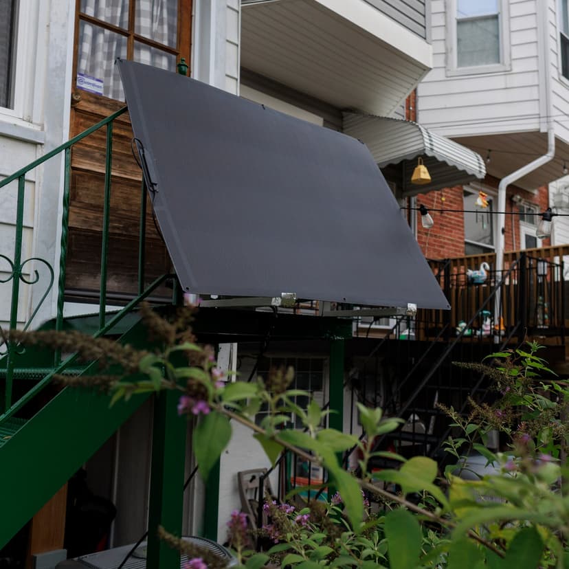 States Explore Legislation for Personal Solar Power Systems