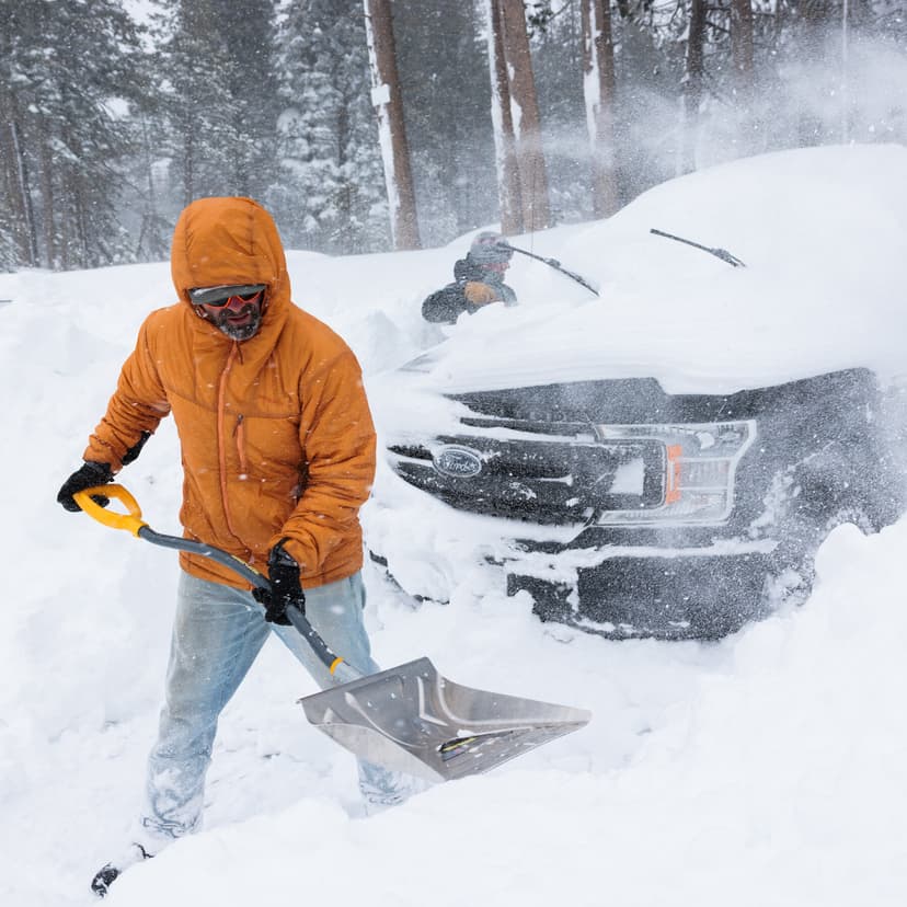 Eight Skiers Killed in California Avalanche