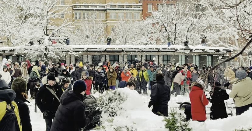 Severe Storm Batters Northeast, Snarling Travel - WSJ