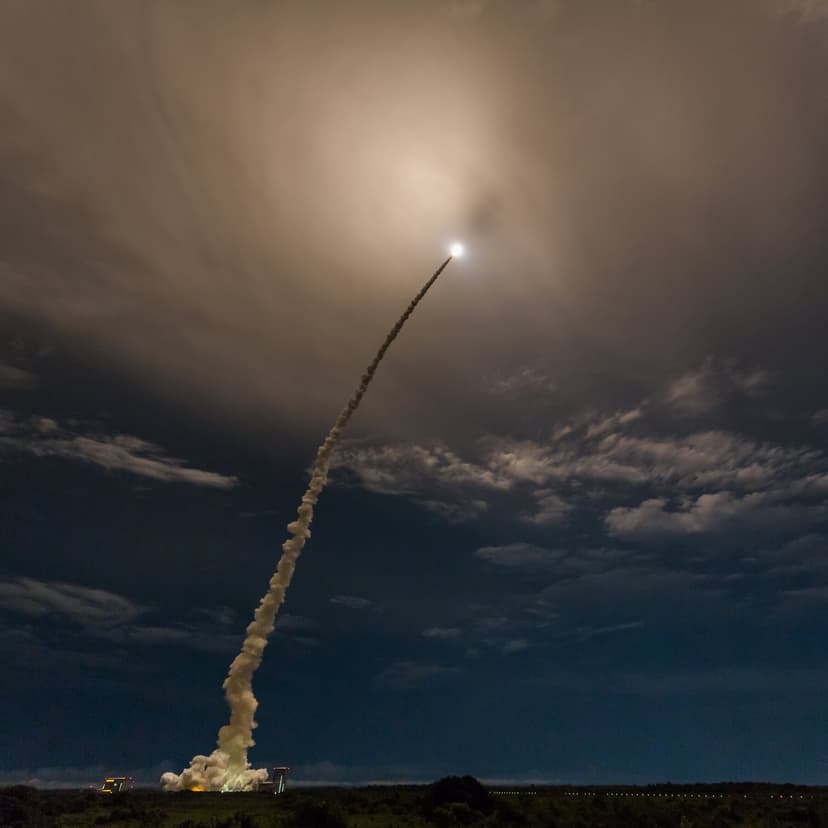 Concerns Rise Over SpaceX Satellite Congestion and Space Junk