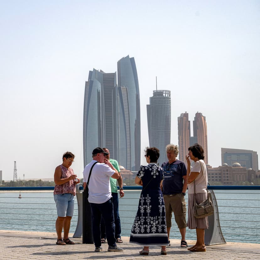 Travelers Stranded by U.S.-Israel Conflict With Iran Face Endless Flight Cancellations