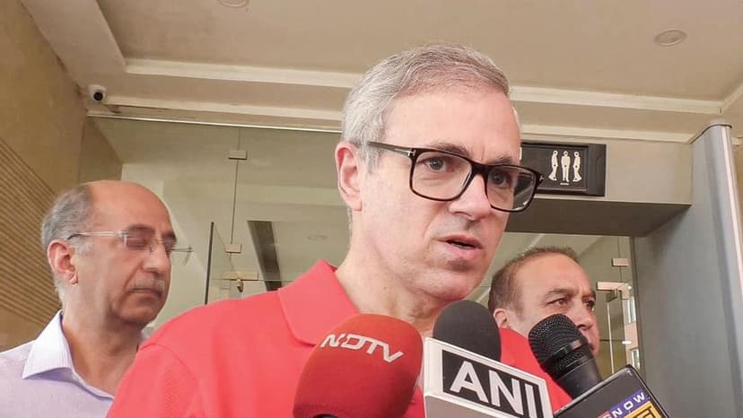 Omar appeals for calm amid protests over death of Khamenei