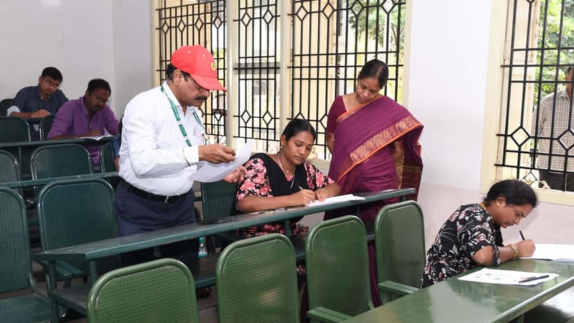 District Collector and TNPSC Member Inspect Group II Exam Centre in Salem