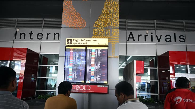 Travelers stranded at Changi Airport with $12 and no way home after Middle East airspace shutdown