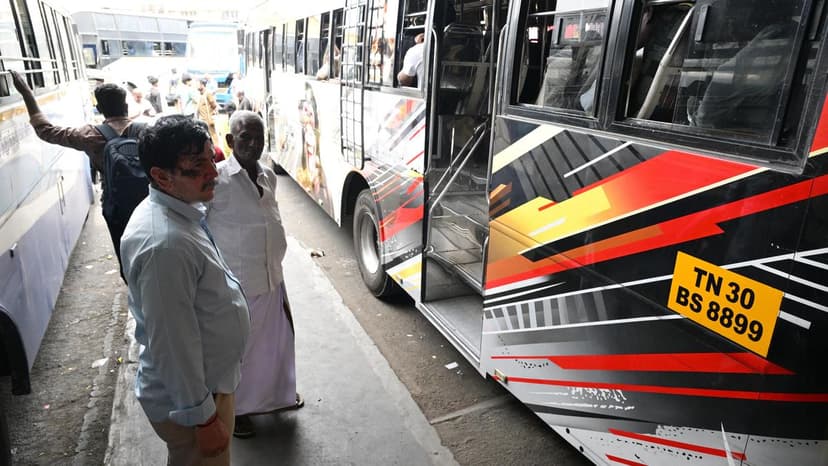 Omalur Passengers Allege Bus Conductors Deny Them Seats
