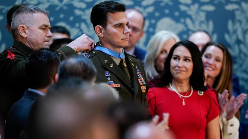Army pilot wounded in Maduro raid gets Congressional Medal of Honor during Trump's speech - Associated Press News