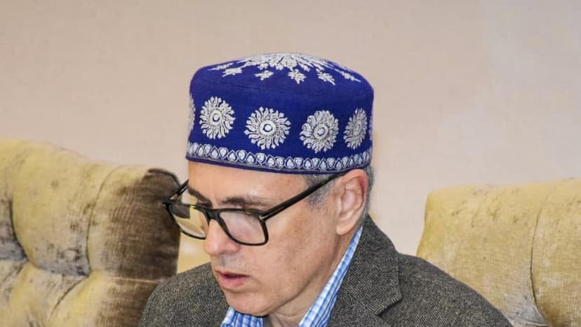 Omar Abdullah Meets Civil Society on Kashmir Peace, PDP Protests FIRs