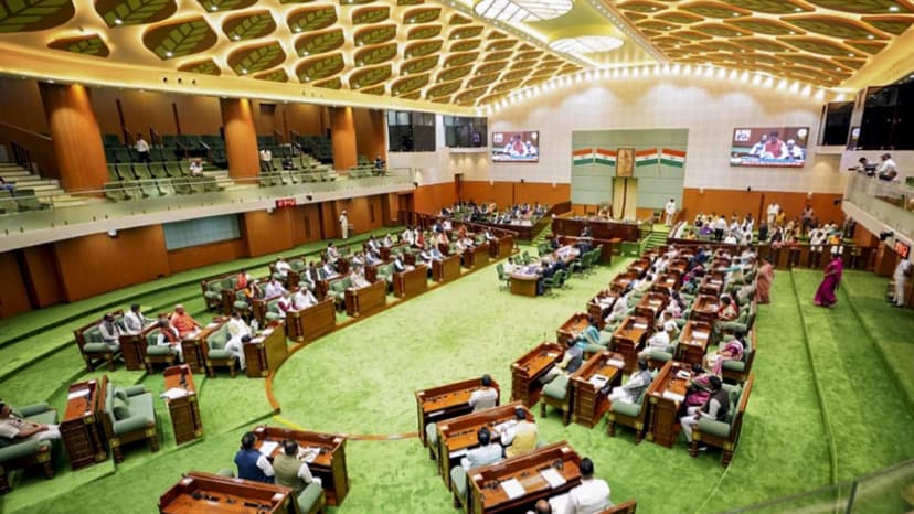 Congress Stages Walkout Over Alleged Illegal Fly Ash Dumping in Chhattisgarh