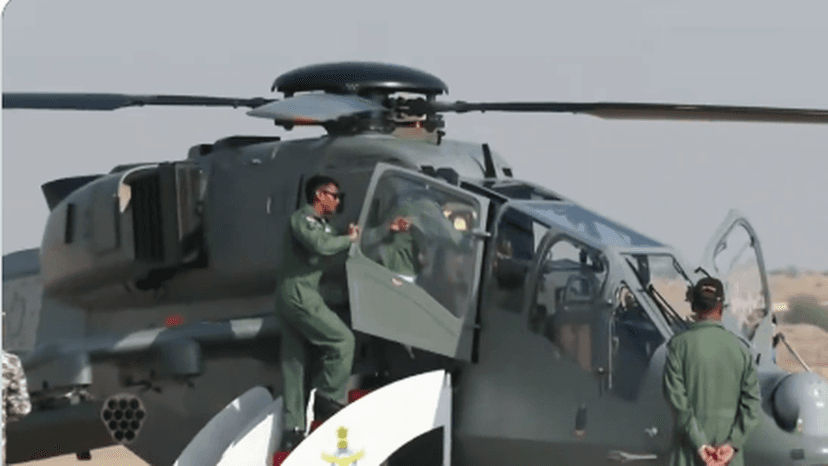 President Murmu flies sortie in LCH 'Prachand' near India-Pakistan border in Jaisalmer