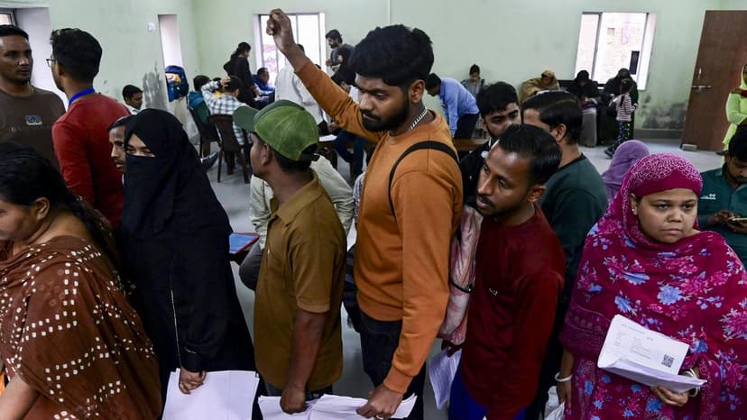 Supreme Court Directs Calcutta HC to Deploy More Judicial Officers for SIR Hearing