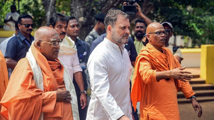 Rahul Gandhi visits Sivagiri Mutt in Kerala