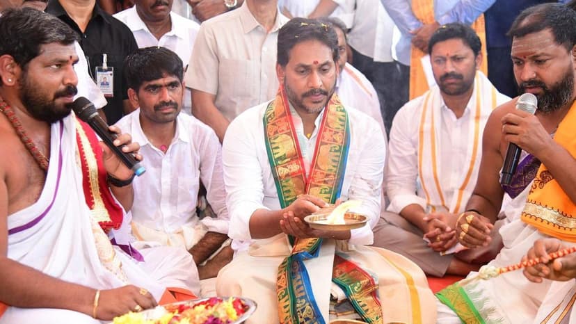 YSRCP chief Jagan visits temple in Pulivendula constituency