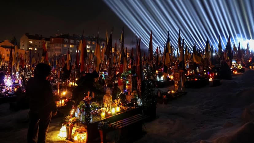 'Slava Ukraini': Taoiseach condemns Russia's invasion of Ukraine on fourth anniversary of war