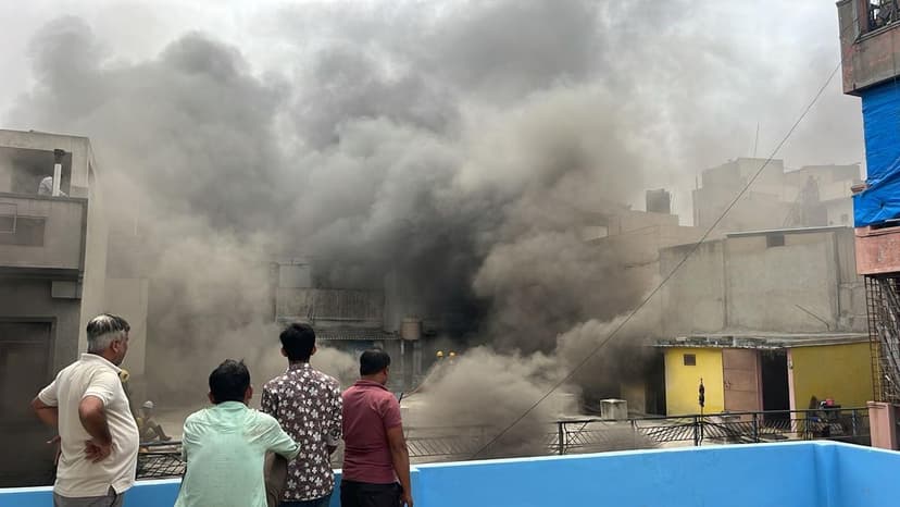 Fire Breaks Out in Hardware Shop in Bengaluru