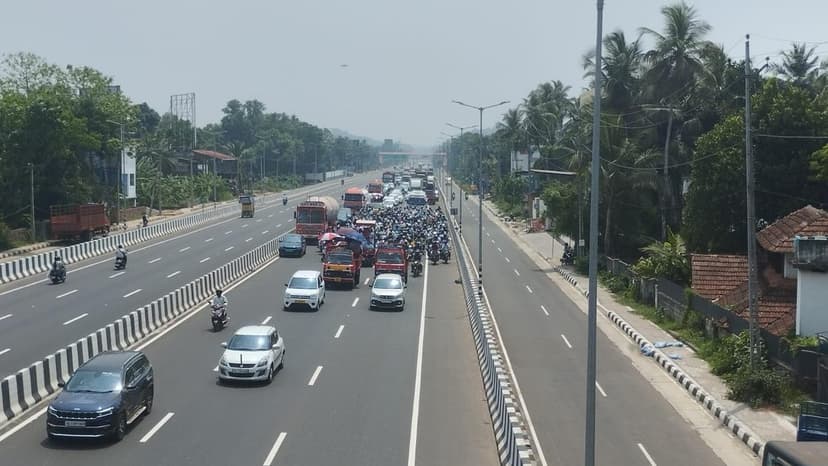 Minister’s ‘exclusion’ from PM’s event: LDF holds parallel inauguration of NH-66 Ramanattukara-Vengalam stretch in Kerala’s Kozhikode