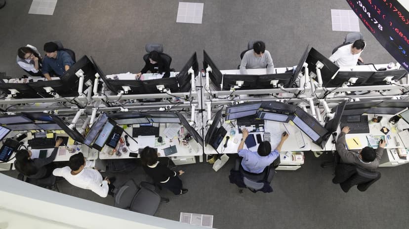 Global Stock Markets Decline Amid Investor Caution