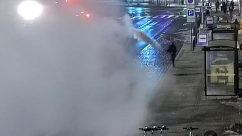 Vandals Spray Fire Extinguisher Contents on Busy Street in Poland