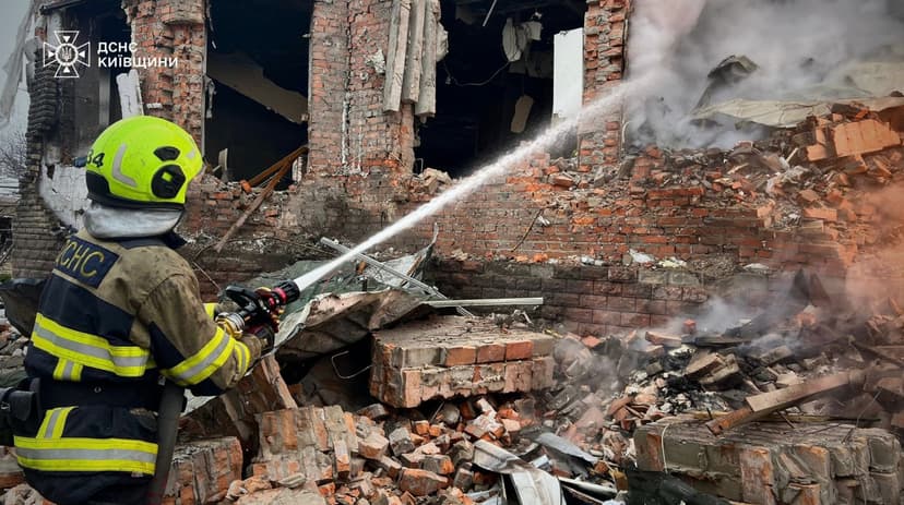 Russia attacks Ukraine with 50 missiles and nearly 300 drones