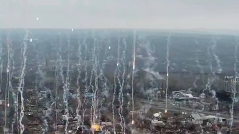 New video shows Russian forces using white phosphorus munitions to strike Kostiantynivka