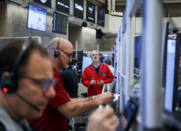 S&P 500 Falls Amid Risk-Off Sentiment and AI Anxiety