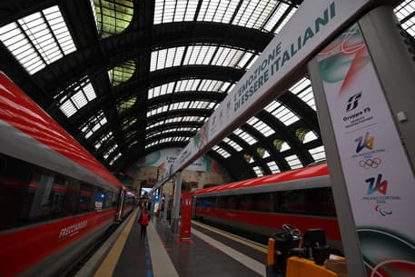 Train Breakdown Causes Major Delays in Milan