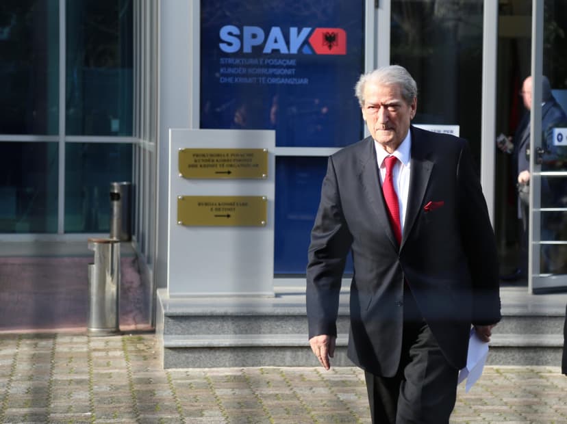 Sali Berisha appears at SPAK under obligation measure