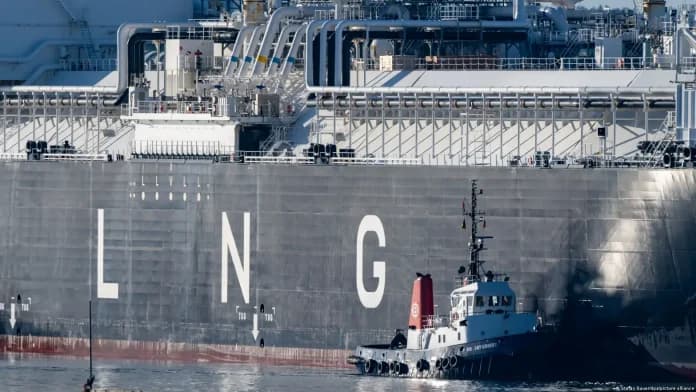 Switzerland Bans Imports of Russian LNG, Joins EU Sanctions