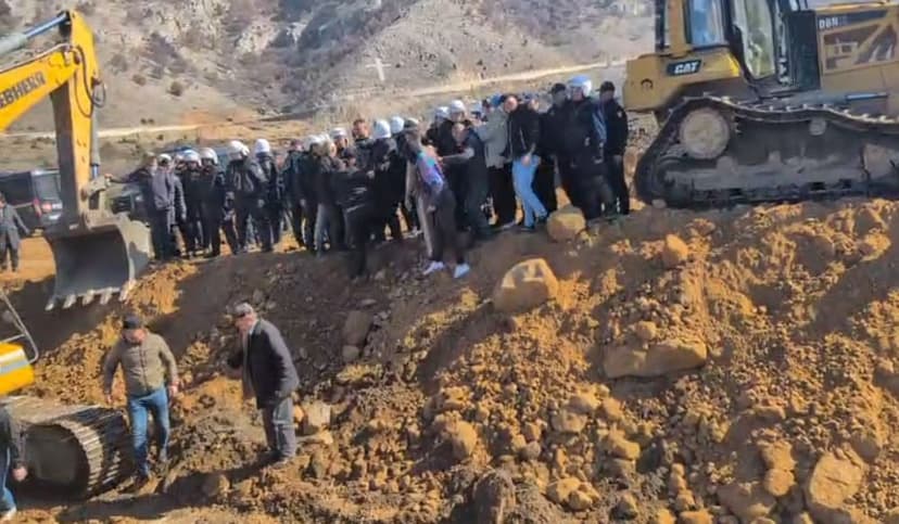 Rrjoll Residents Protest Resort Construction, Clash with Police