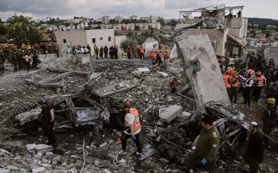 9 të vrarë dhe mbi 50 të plagosur në Jeruzalem nga sulmi iranian, policia izraelite: 11 persona rezultojnë të zhdukur