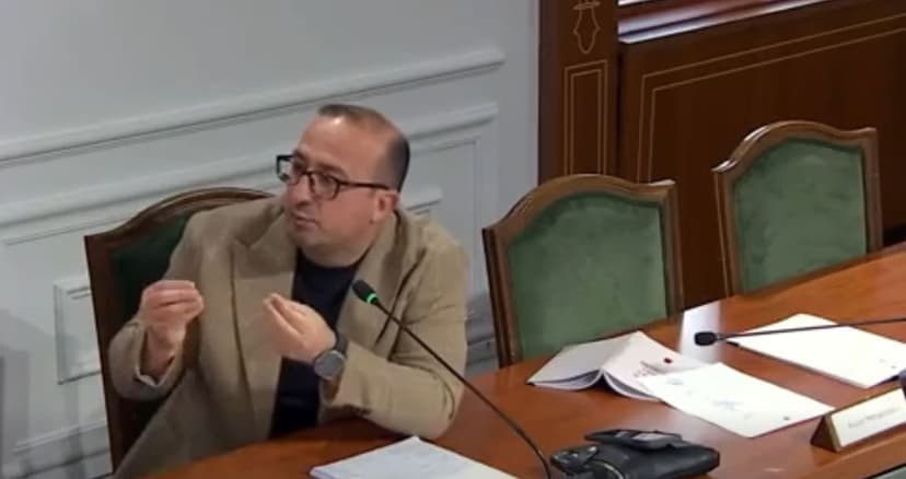 Albanian MP Raises Concerns Over Teacher Salaries and Pre-University Education Bill