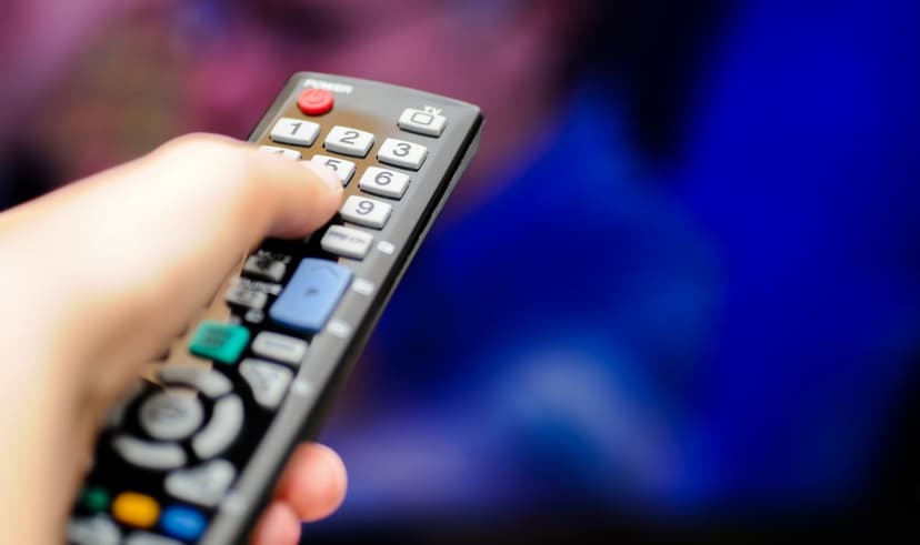 Montenegrin Regulator Warns Serbian TV Channels Informer TV and Prva RS for Violations