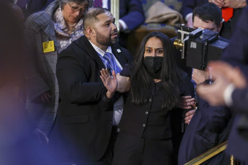 Tramp održao najduži govor o stanju nacije ikad, proglasio „zlatno doba“ Amerike