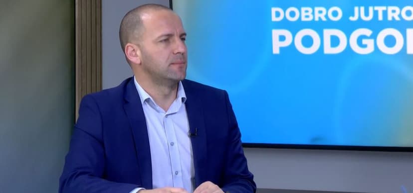 Montenegro Implements Security Guards in Schools, Plans Permanent Solution