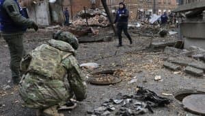 „Izgledi da se dođe do mira tanki“: Sagovornici Danasa povodom četiri godine ruske invazije na Ukrajinu