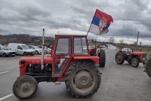 Serbian Farmers Intensify Protests with Road Blockades