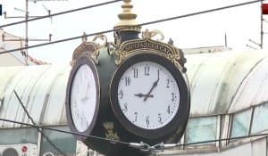 New Seven-and-a-Half-Ton Clock Installed in Belgrade's Republic Square