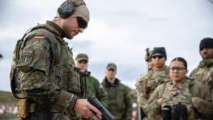 Od Bliskog istoka do Kosova: Kako je Bondstil postao tema nakon dešavanja u Iranu?