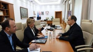 After Vučić's criticism, Macut discussed dual education