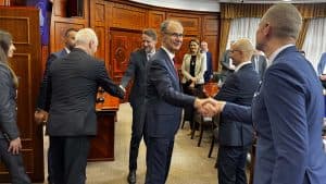 Serbian PM Macut Discusses Driver Issues with EU Delegation Head