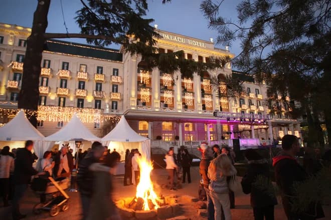 Hotel Palace Returns to its Old Name, Awaiting Asian Tourists