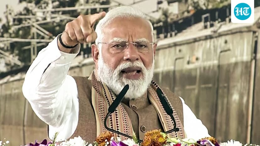 Congress counters PM Modi's 'ganda, nanga' remark with BJP's topless protest photo