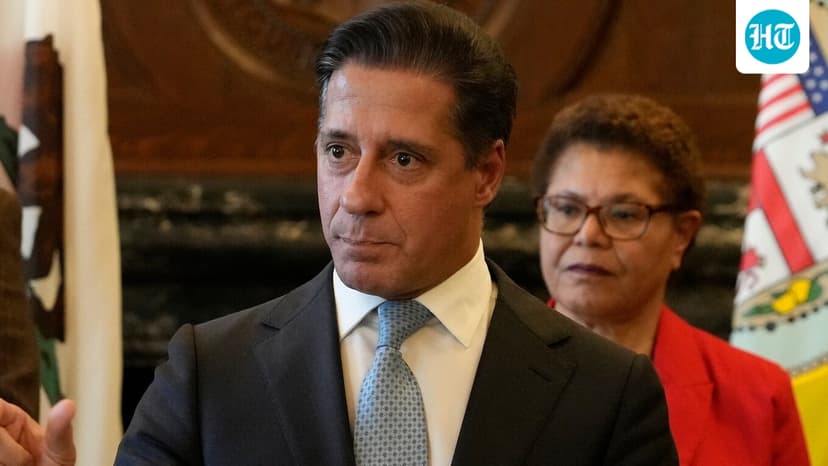 FBI raids LAUSD Superintendent Alberto Carvalho's home and office