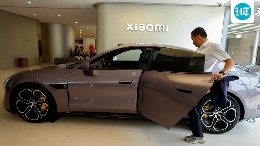 Locked doors trapped driver in fatal 2025 Xiaomi Corp crash: Caixin