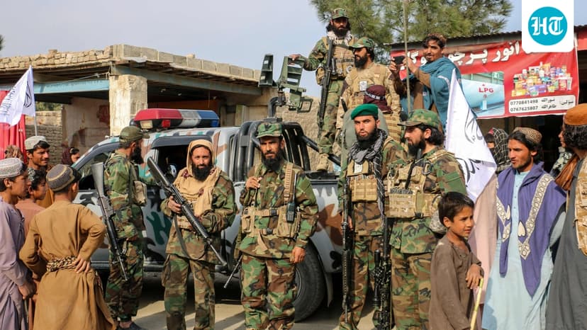 Heavy shelling, explosions spark fear along Pakistan-Afghanistan border