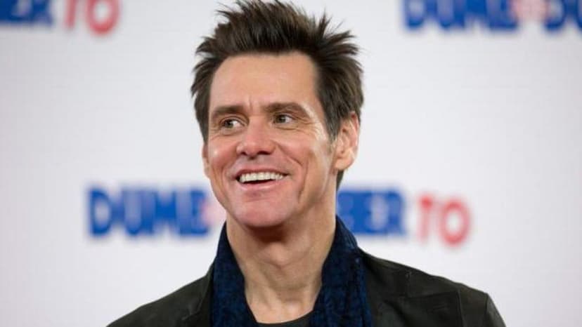 Jim Carrey reaparece en París con un aspecto irreconocible: las imágenes de su radical cambio