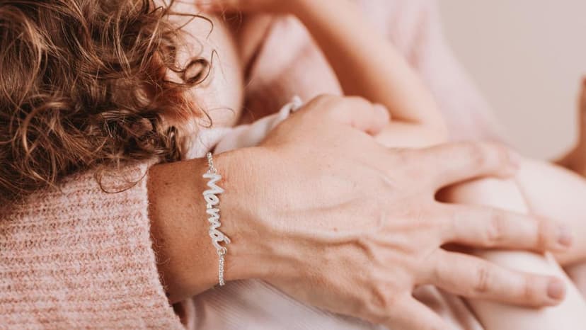 Tesouros de Vida Transforms Maternity and Grief into Tangible Memory